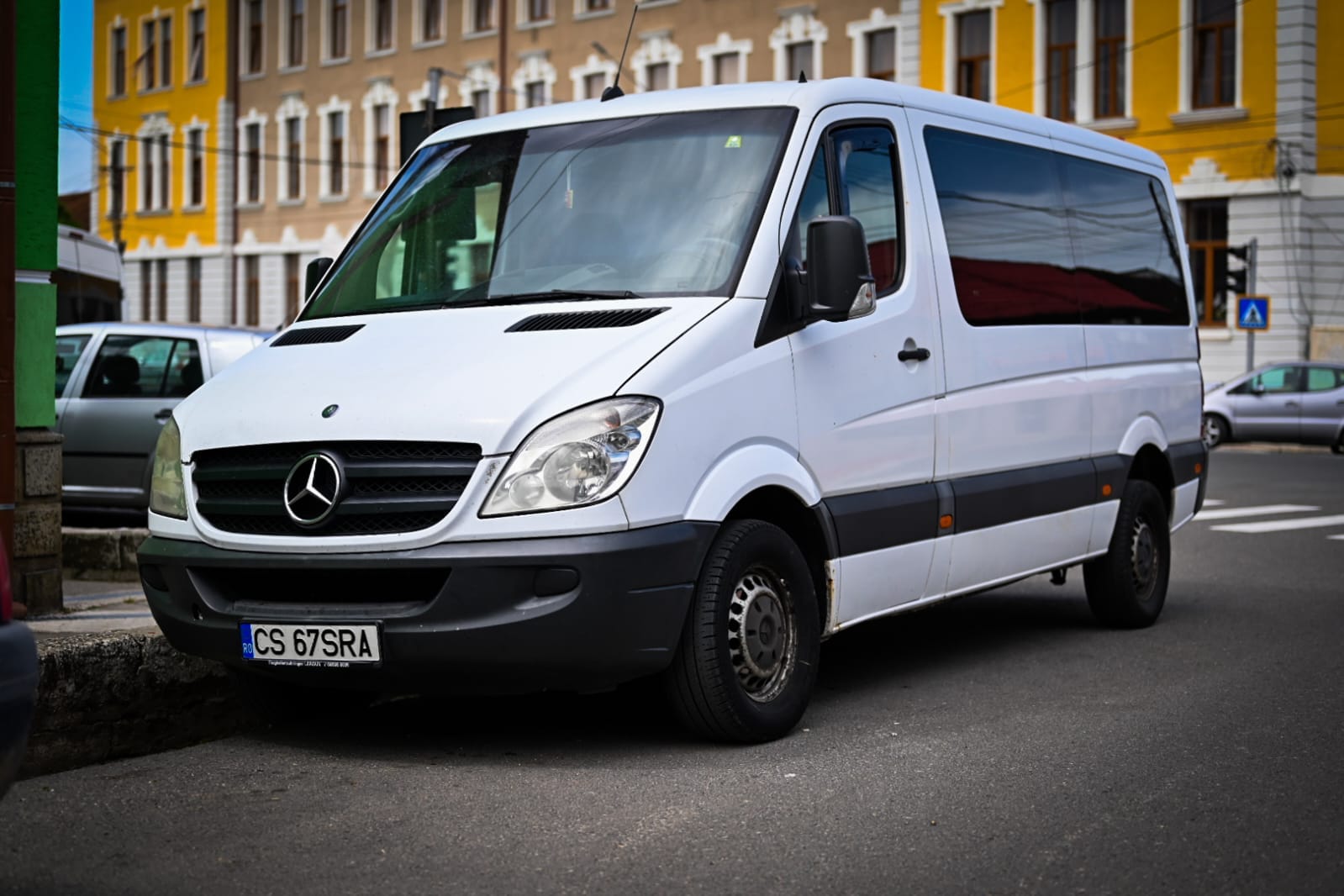 Microbuz SARA TRAVEL pentru transport persoane România Germania